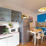 Residenza Acapulco アパート ビビオーネ